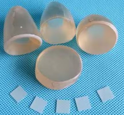 Découvrez l'innovation de nos plaquettes SrTiO3, le choix ultime pour les applications électroniques et optiques avancées