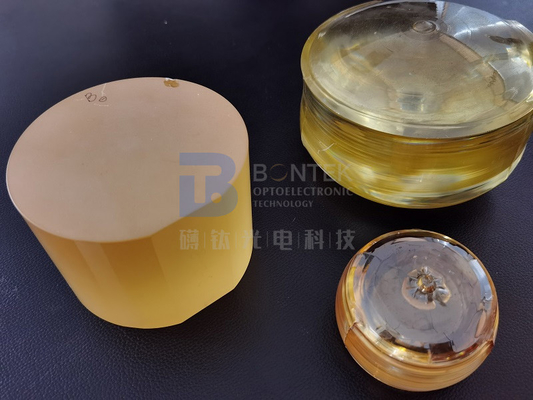 4" 6" 8" gaufrette de niobate du lithium LiNbO3 ont vu la catégorie optique