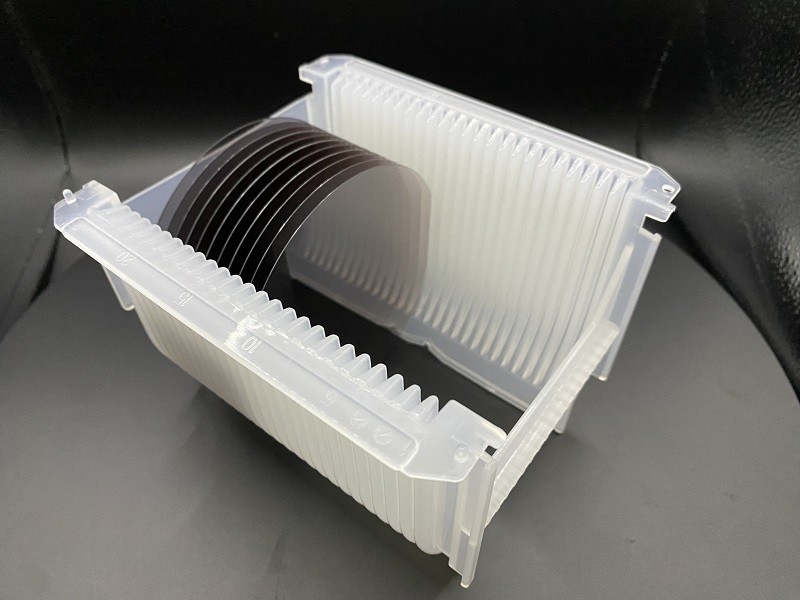 Wafer au niobate de lithium de 4 pouces avec coupe d'orientation personnalisée pour différents modèles