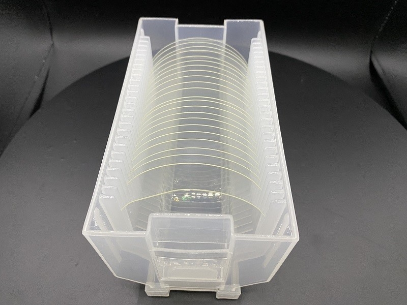 Wafer de silice fondu de qualité UV 3' 4' 6' JGS1 JGS2 JGS3 pour les matériaux en verre et en quartz