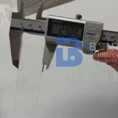 Gaufrette de niobate de lithium du Ra 1nm utilisée dans des régions Proche-infrarouges et Mi-infrarouges évidentes