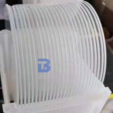 4 gaufrette noire de tantalate de lithium de pouce 0.35mm polarisée pour des applications de la SCIE/BAW